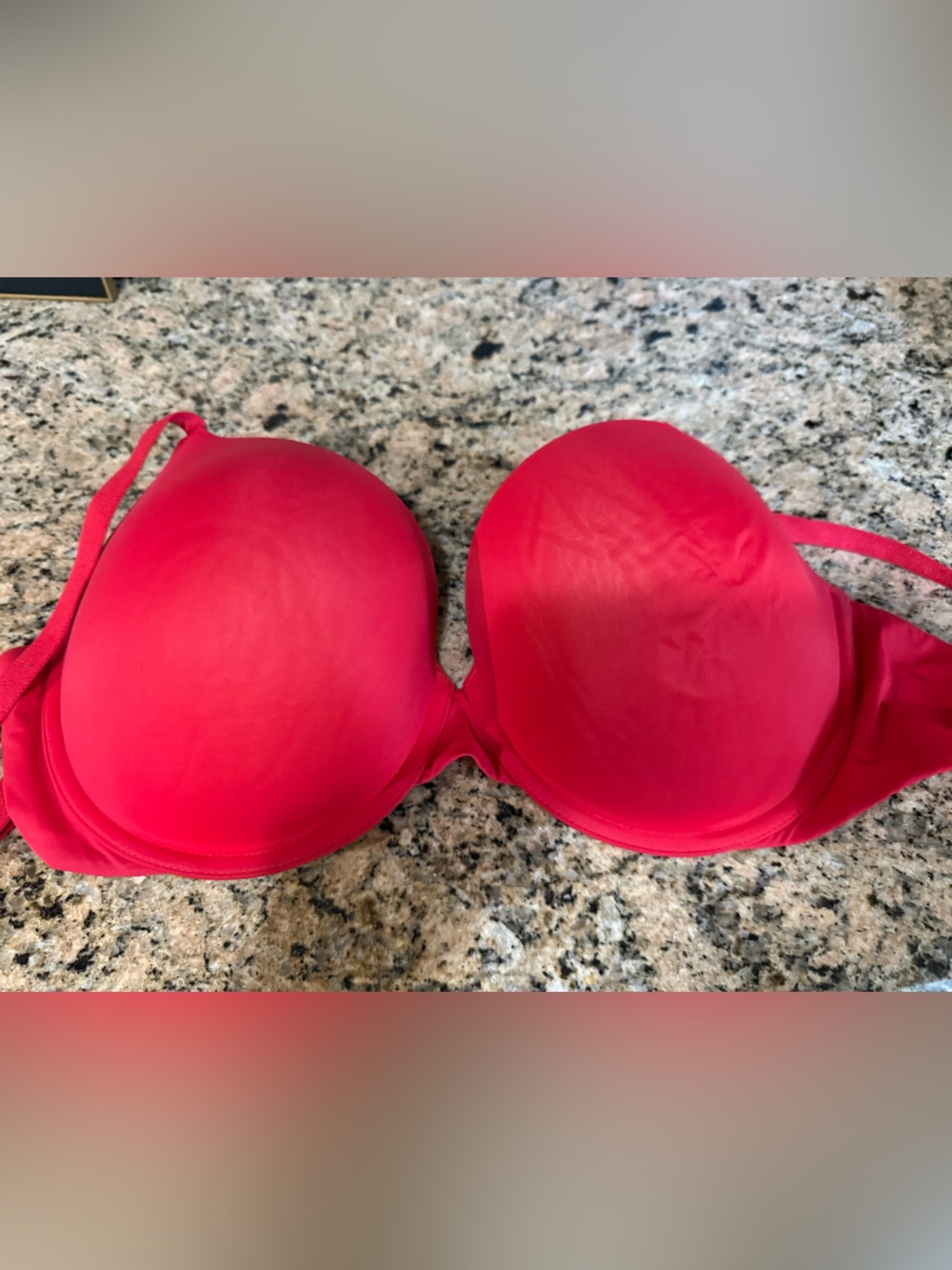 Victoria’s Secret Smooth Red T-Shirt Bra